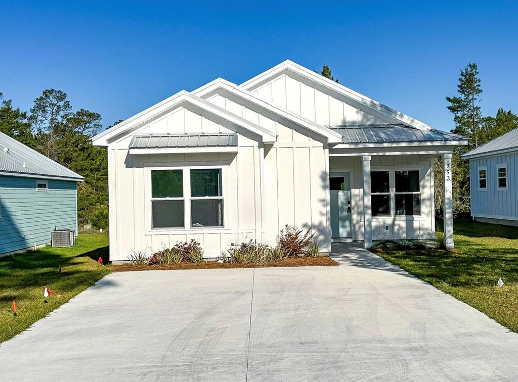 252 Ante Beppum Loop Carrabelle, FL 32322 - Photo 1 of 14