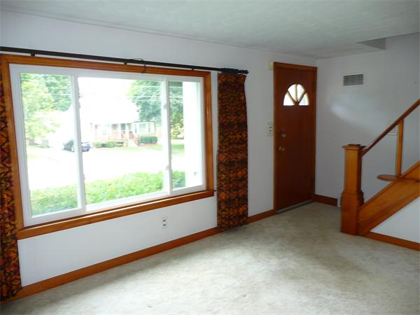 67 Racicot Avenue Webster, MA 01570 - Photo 5 of 29 Gallery Image 5