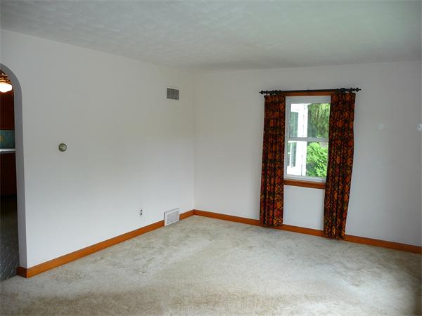 67 Racicot Avenue Webster, MA 01570 - Photo 8 of 29 Gallery Image 8
