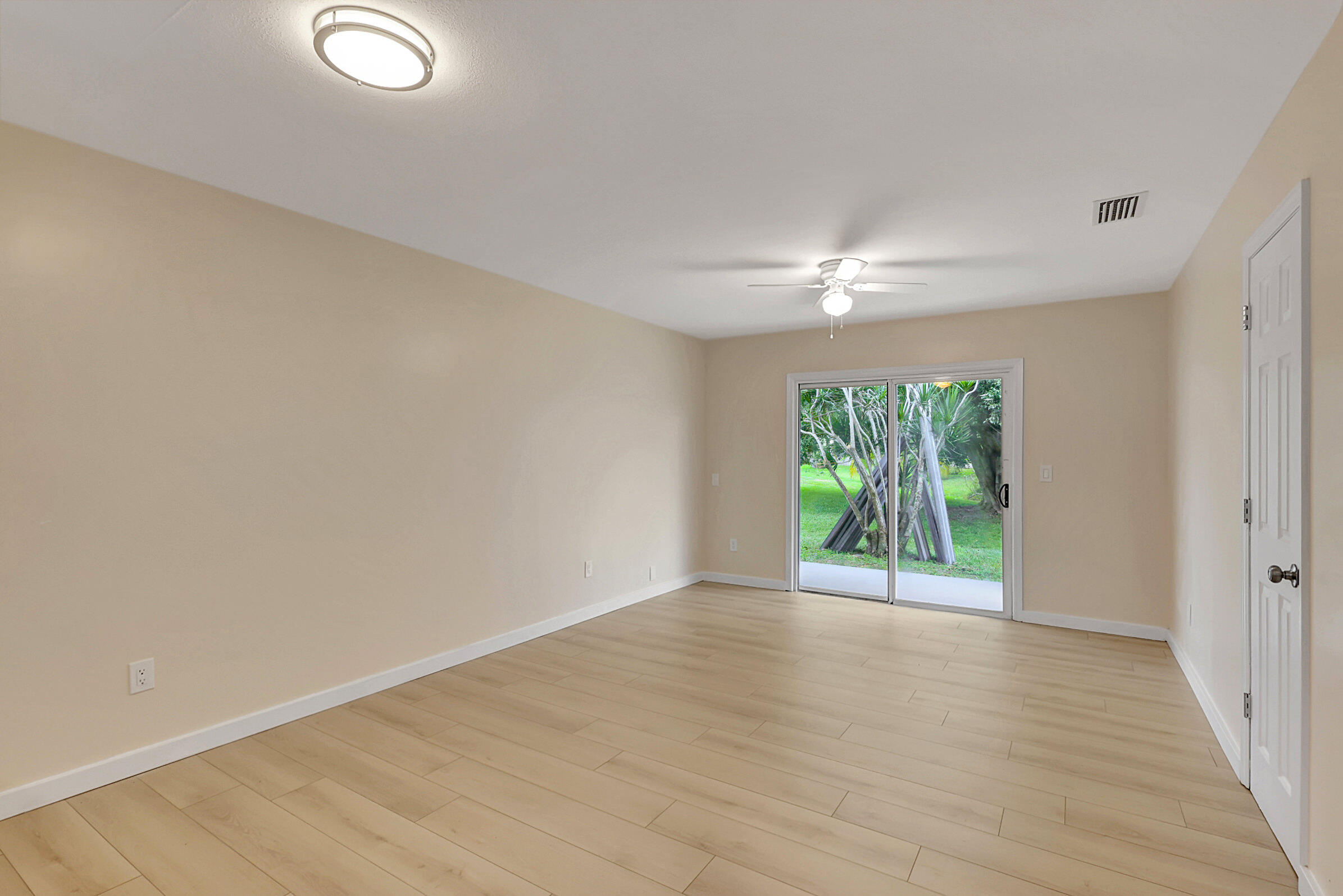 4669-4667 Southeast Salvatori Road Stuart, FL 34997 - Photo 18 of 52 Slider Access Right Unit
