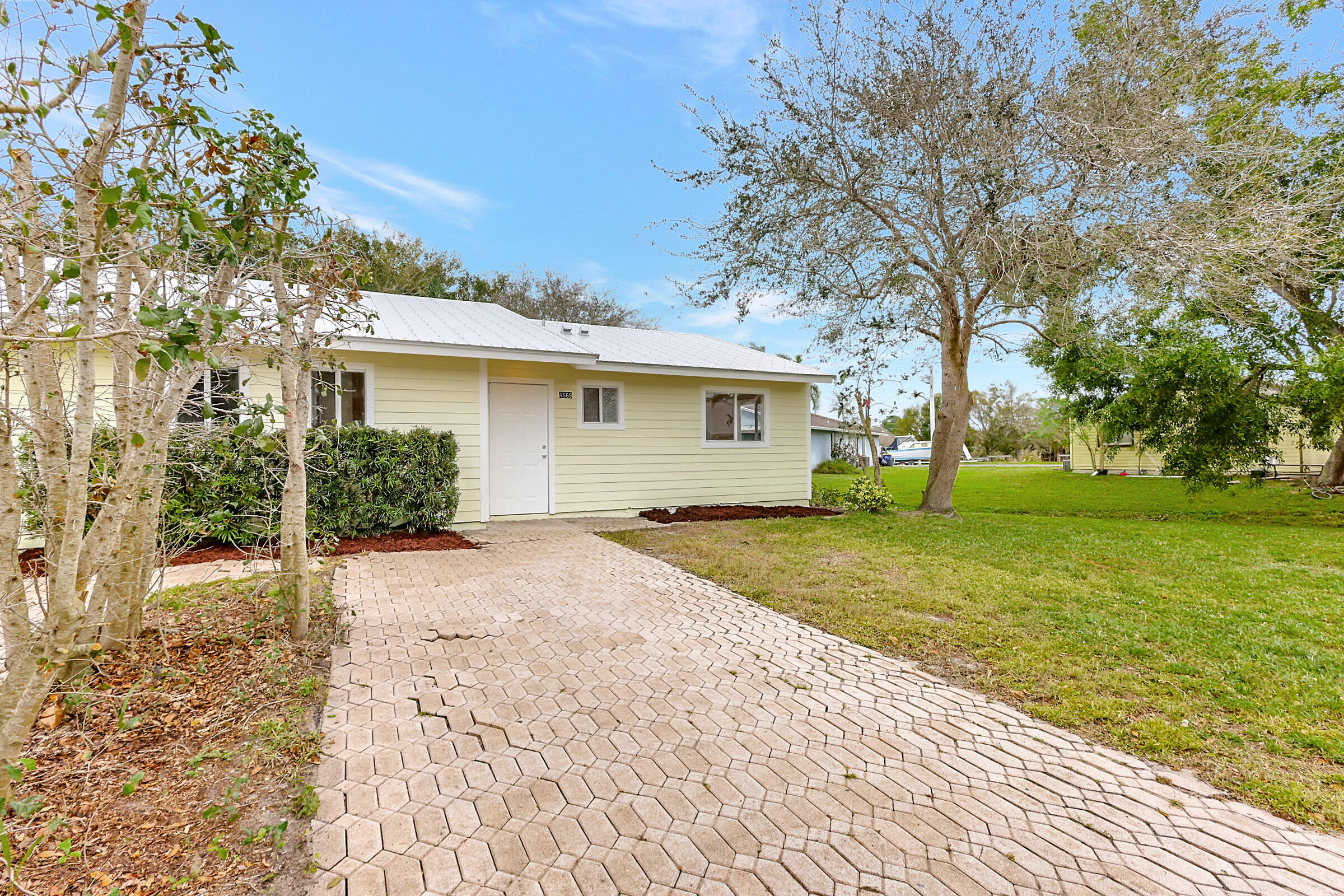 4669-4667 Southeast Salvatori Road Stuart, FL 34997 - Photo 6 of 52 Long Driveway