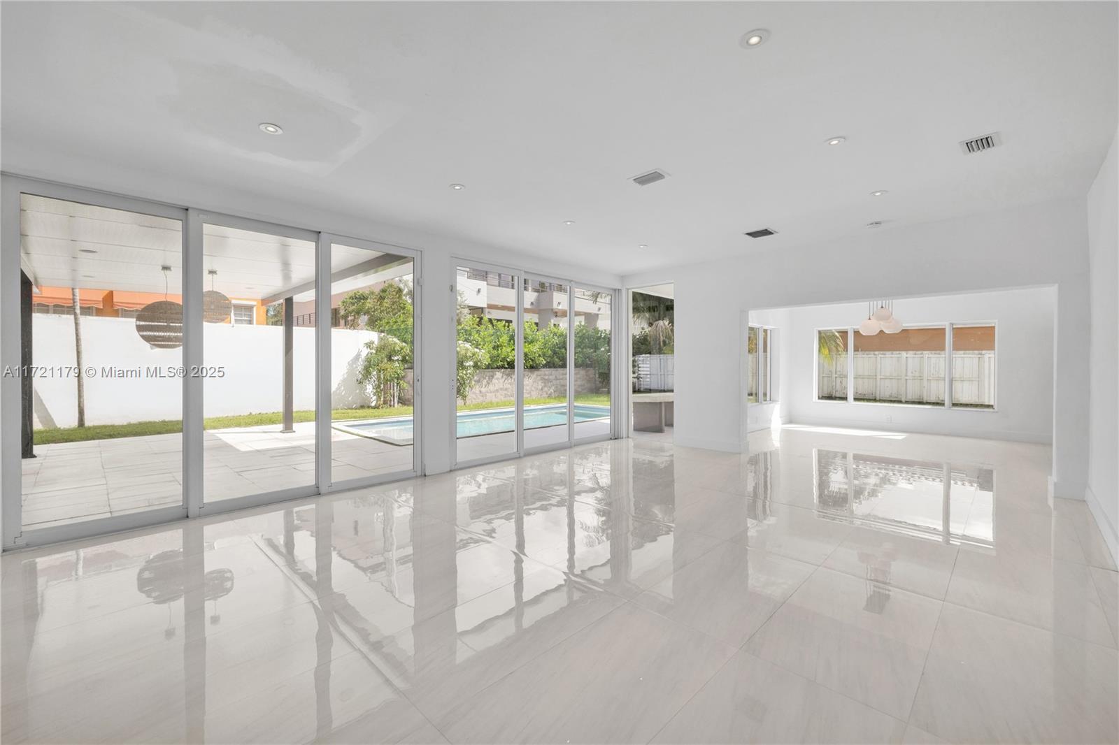 761 Ridgewood Road Key Biscayne, FL 33149 - Photo 7 of 68