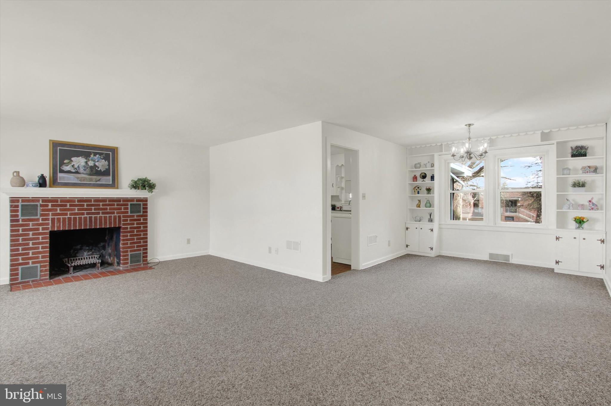 149 George Street Hanover, PA 17331 - Photo 4 of 29 Gallery Image 4