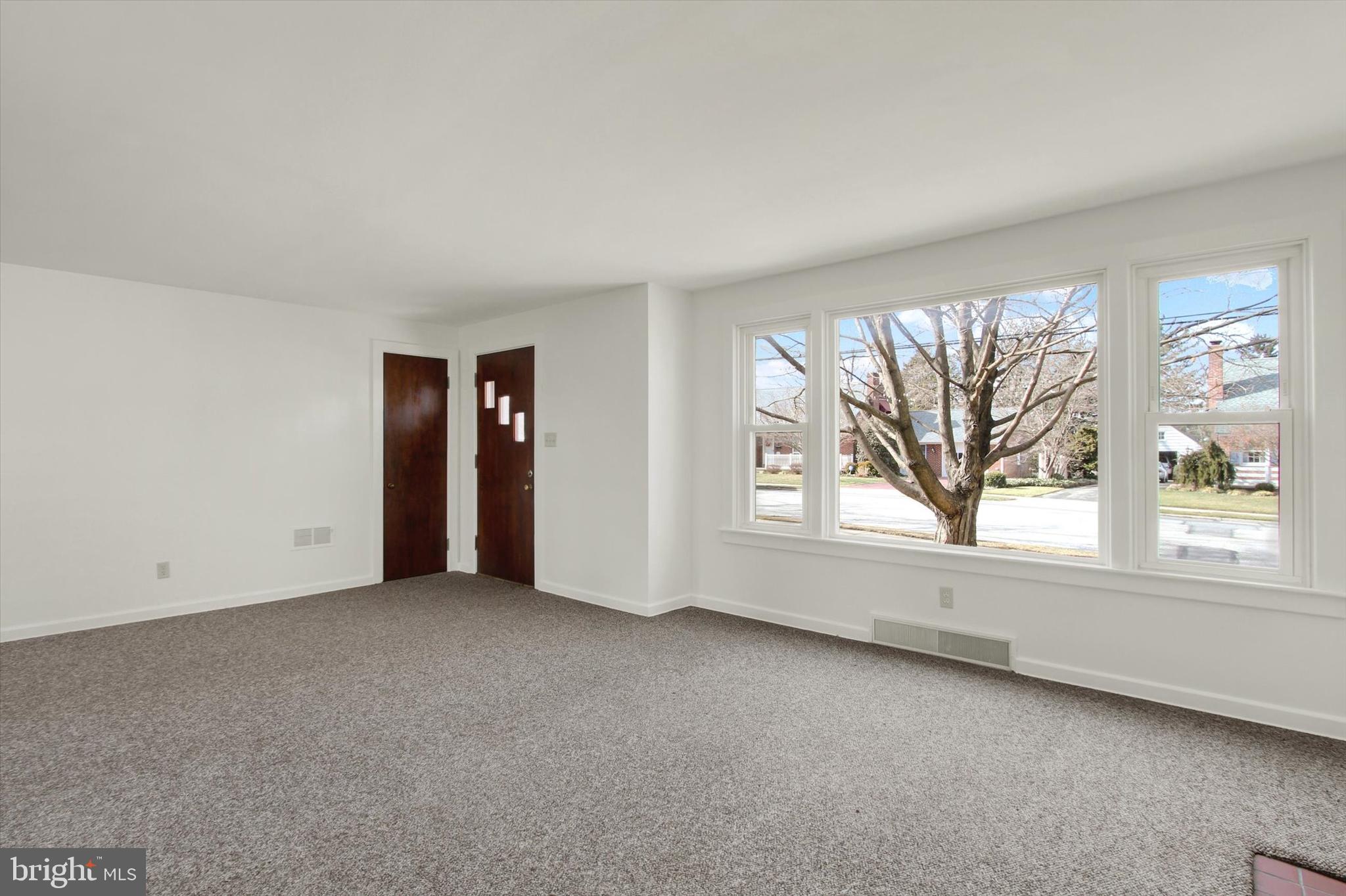 149 George Street Hanover, PA 17331 - Photo 6 of 29 Gallery Image 6
