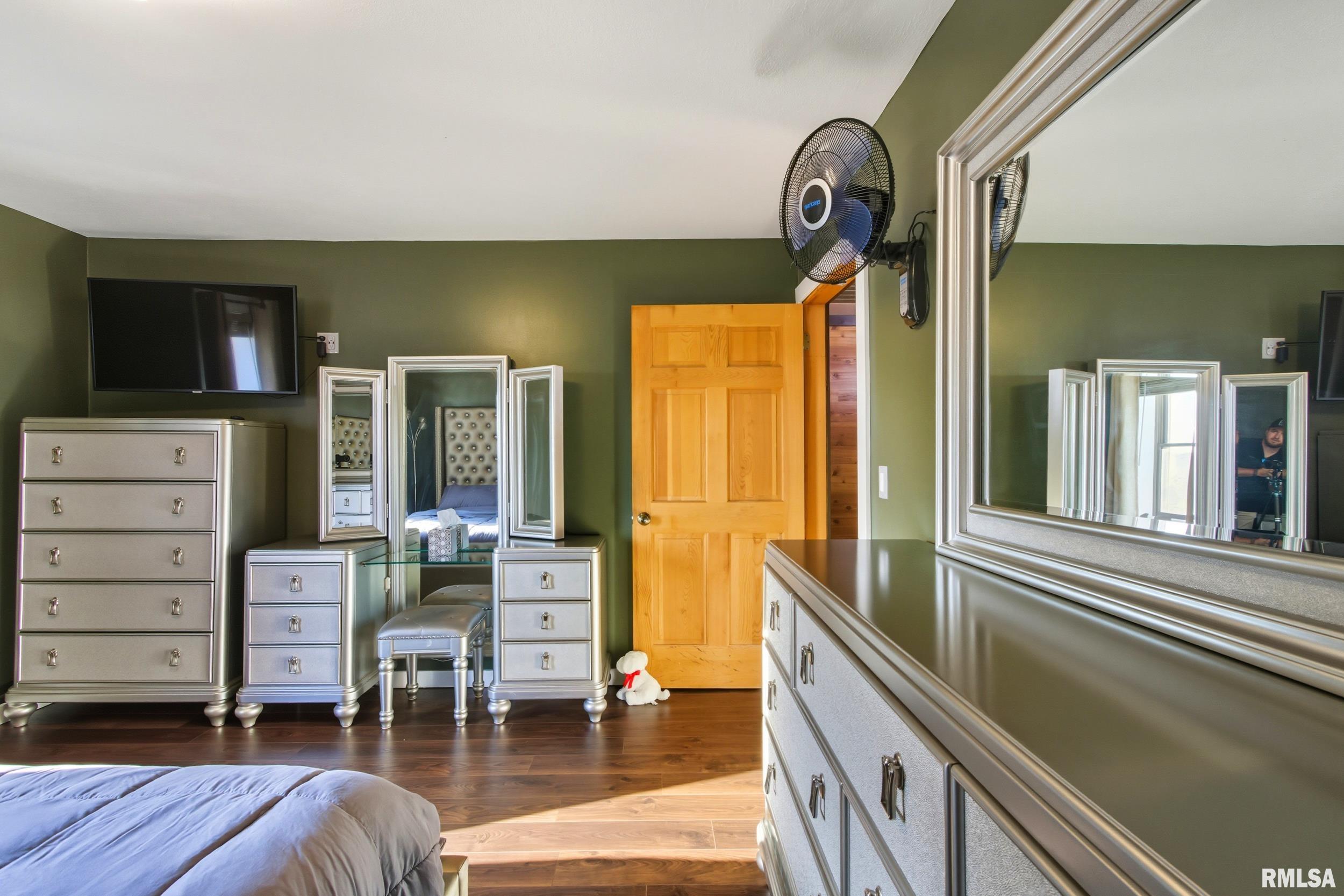 1667 North 365th Road Versailles, IL 62378 - Photo 21 of 49 Gallery Image 21