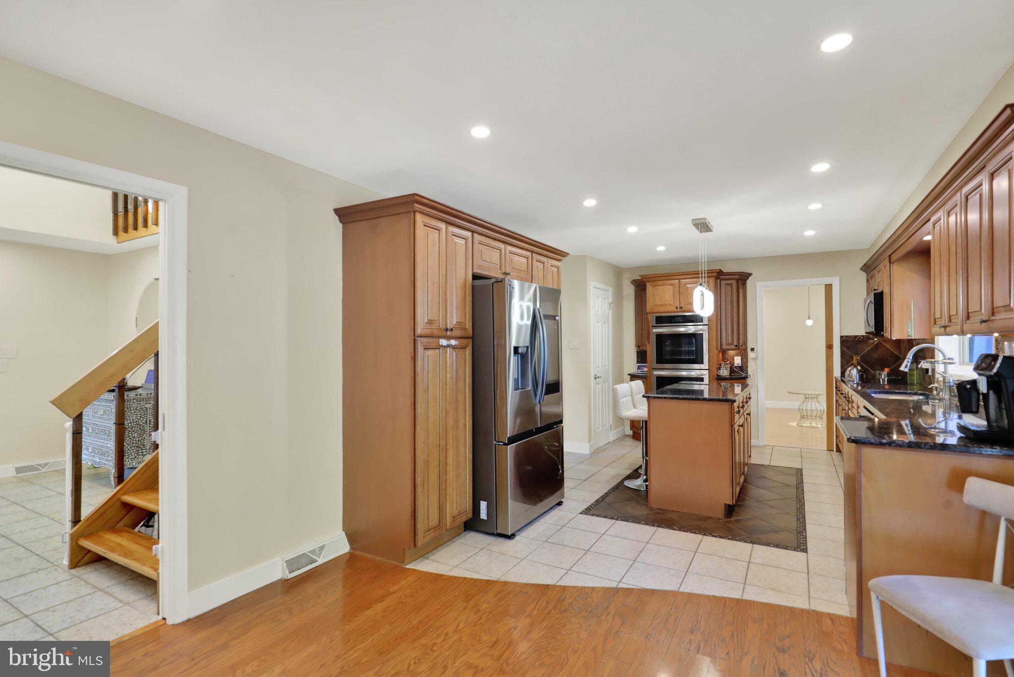 2210 Greenwood Road Allentown, PA 18103 - Photo 9 of 61 360_3313