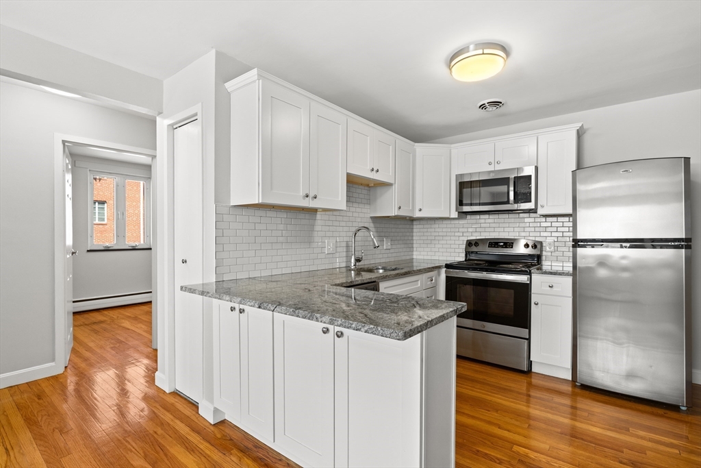 121 Warren Street, Unit 4 Watertown, MA 02472 - Photo 4 of 21