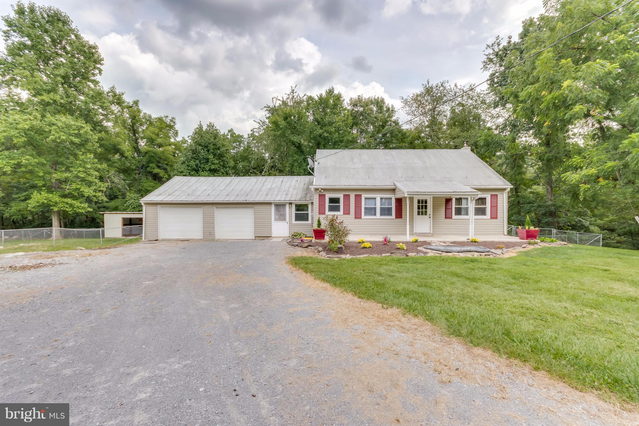 283 Earl Weber Road Berkeley Springs, WV 25411 - Photo 2 of 27 Exterior (Front)