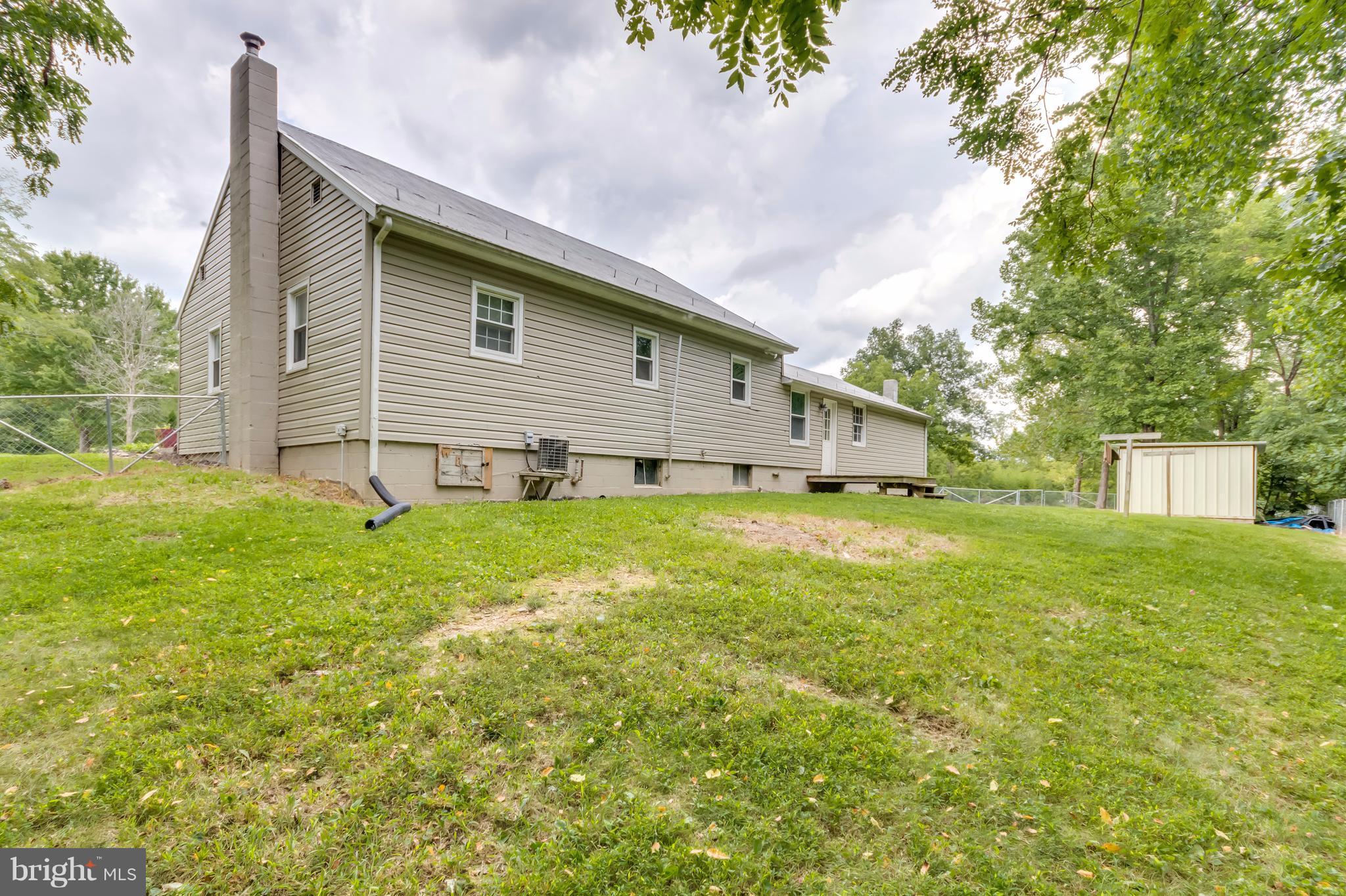 283 Earl Weber Road Berkeley Springs, WV 25411 - Photo 21 of 27 Exterior (Rear)