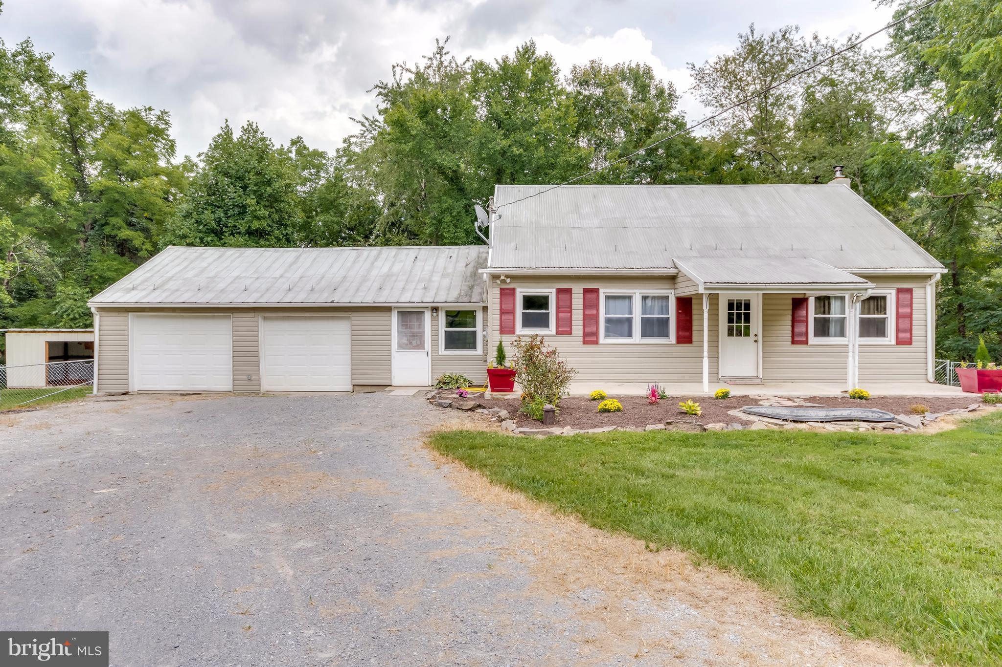 283 Earl Weber Road Berkeley Springs, WV 25411 - Photo 10 of 27 Exterior (General)