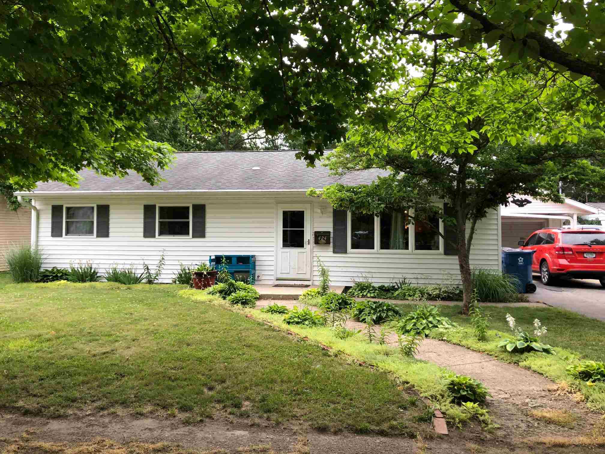 424 Clay Street Rochester, IN 46975 - Photo 1 of 14