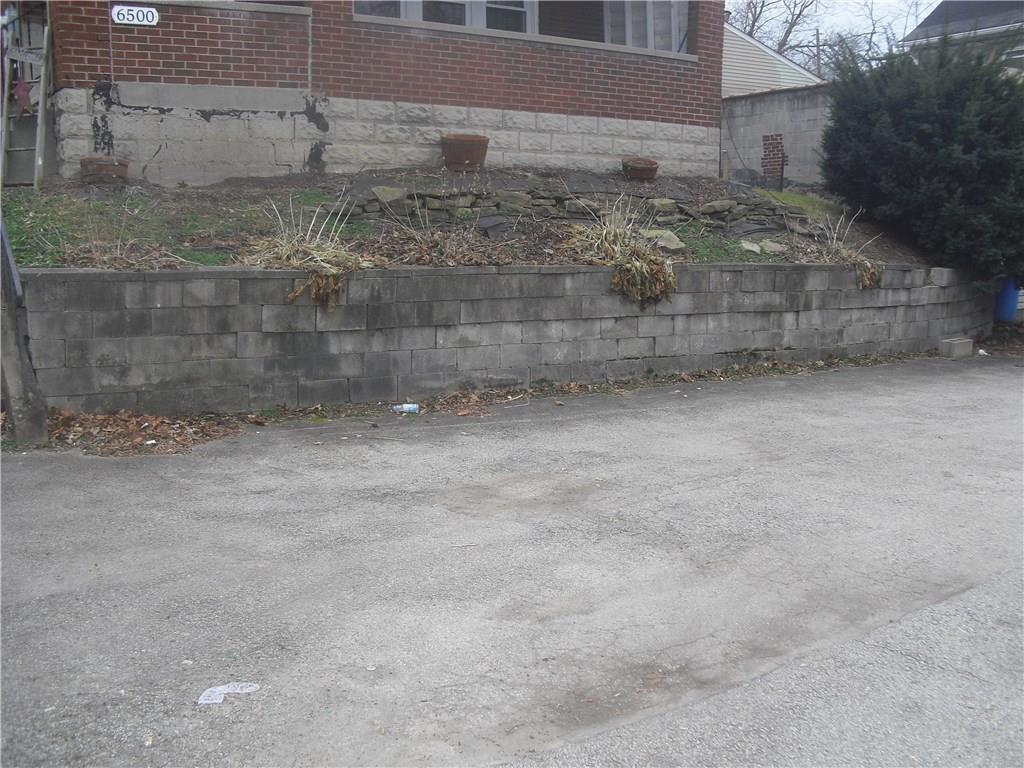 6500 Library Road South Park, PA 15129 - Photo 2 of 16