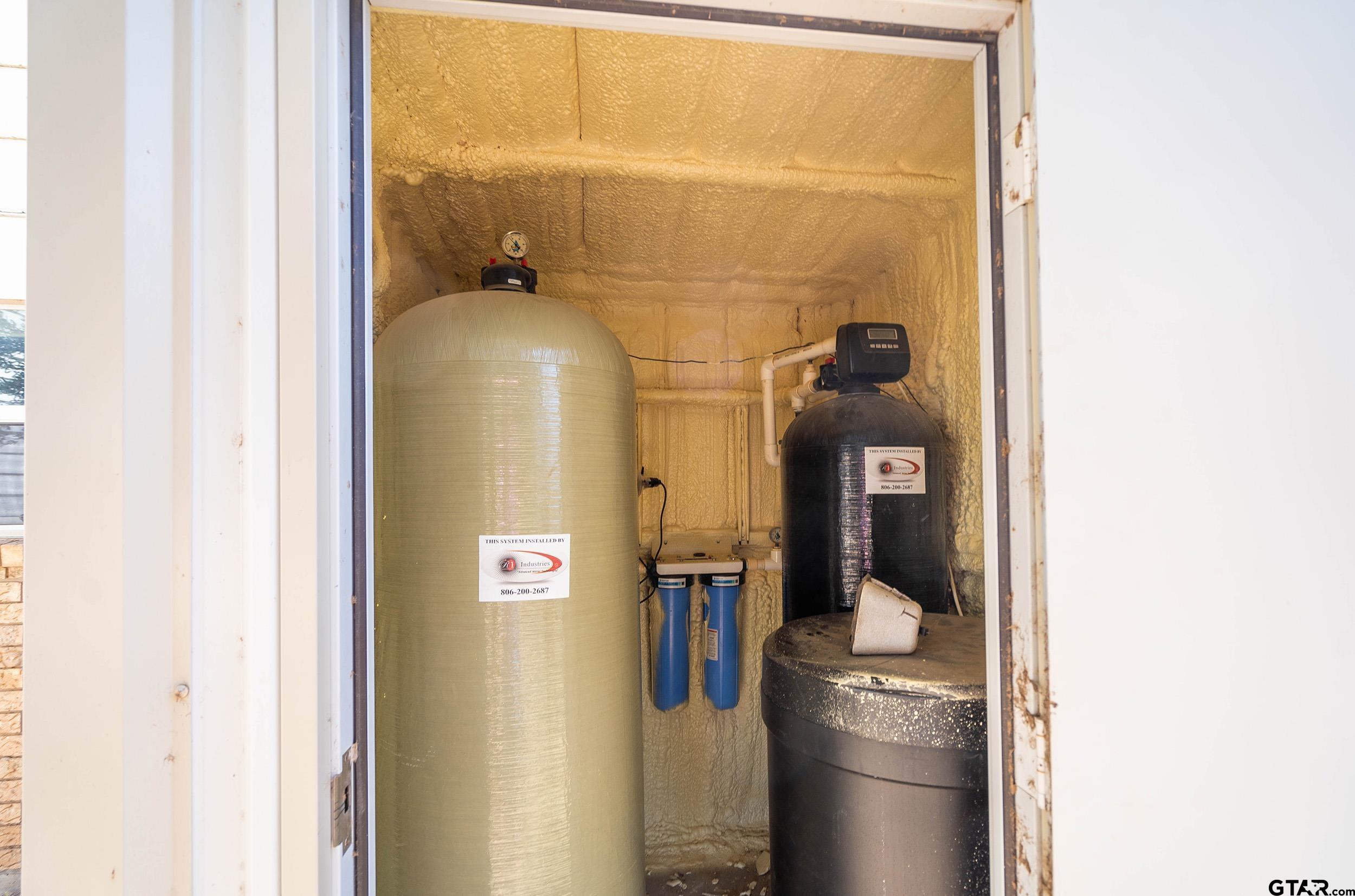 6523 North Sparta Avenue Odessa, TX 79764 - Photo 36 of 38 a bathroom with a sink