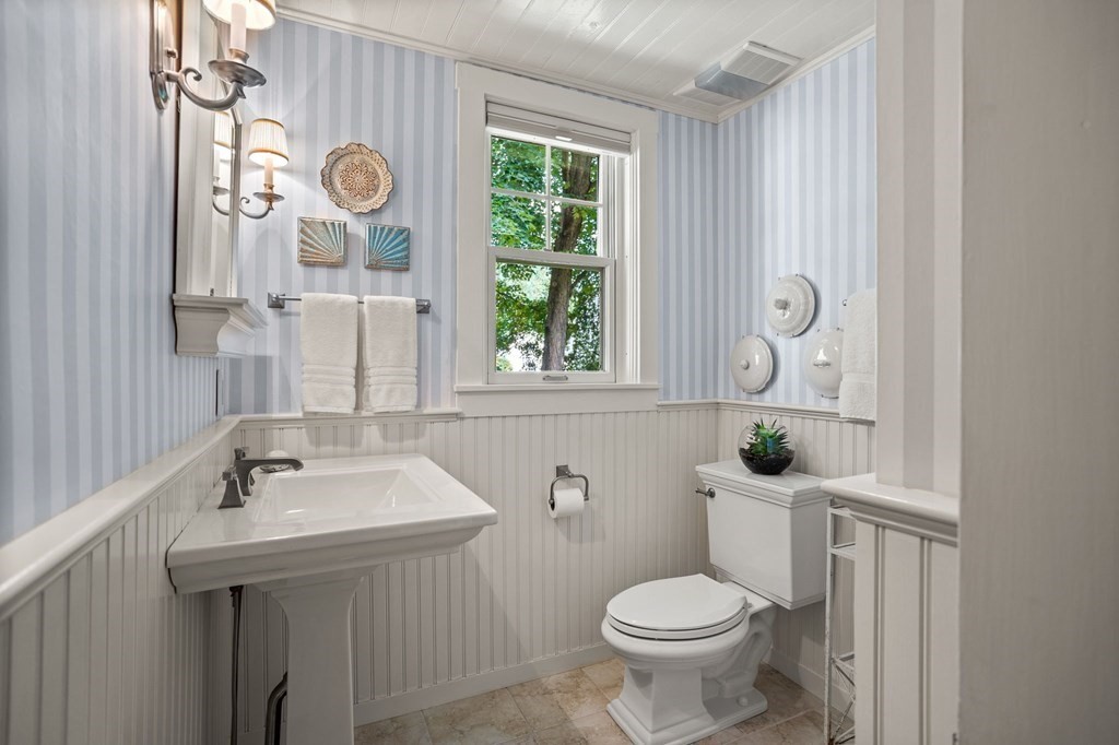 117 Broad Meadow Road Groton, MA 01450 - Photo 12 of 37 Gallery Image 12
