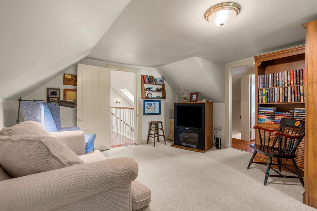 117 Broad Meadow Road Groton, MA 01450 - Photo 18 of 37 Gallery Image 18
