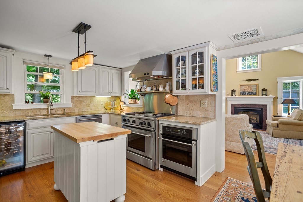 117 Broad Meadow Road Groton, MA 01450 - Photo 6 of 37 Gallery Image 6