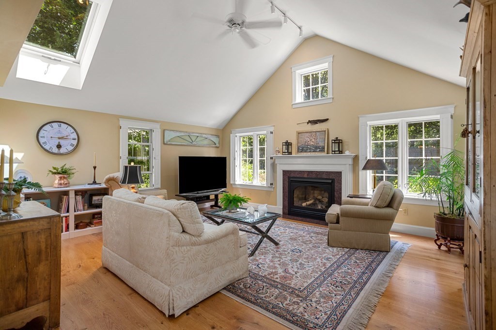 117 Broad Meadow Road Groton, MA 01450 - Photo 9 of 37 Gallery Image 9