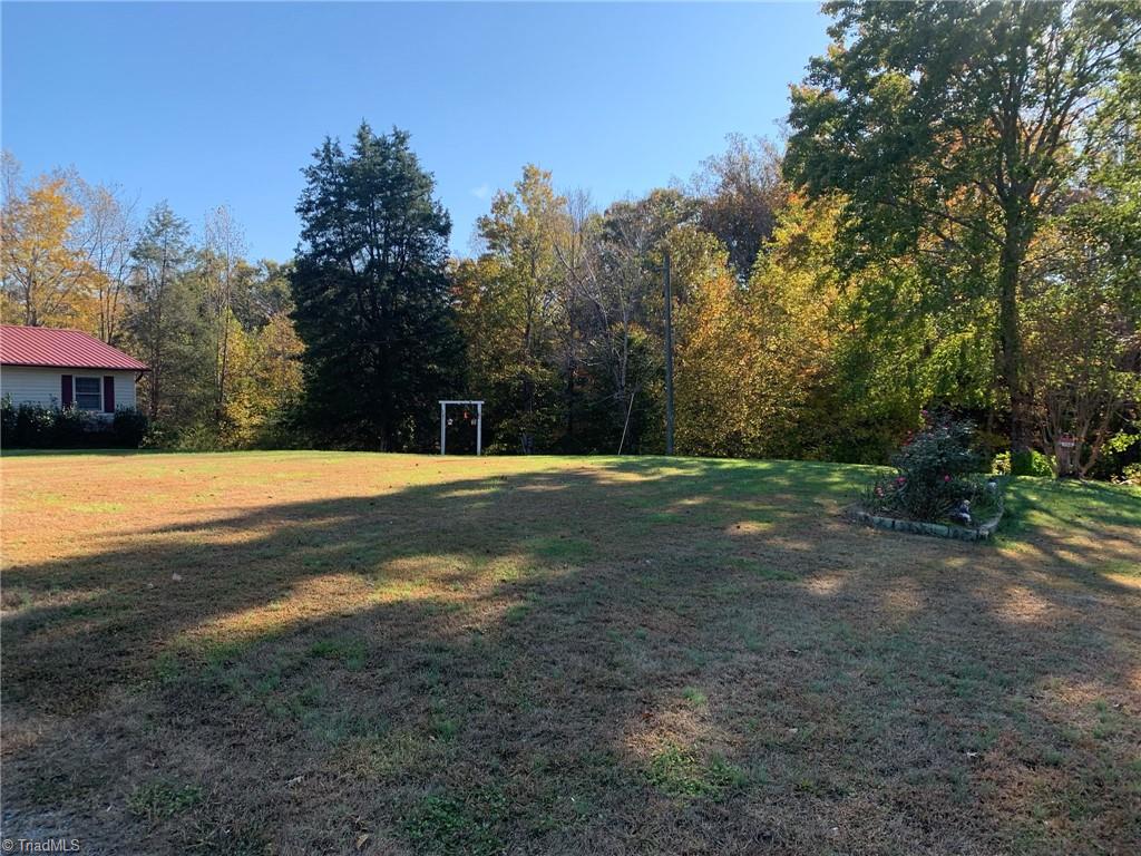 1817 Gold Hill Road Madison, NC 27025 - Photo 28 of 31