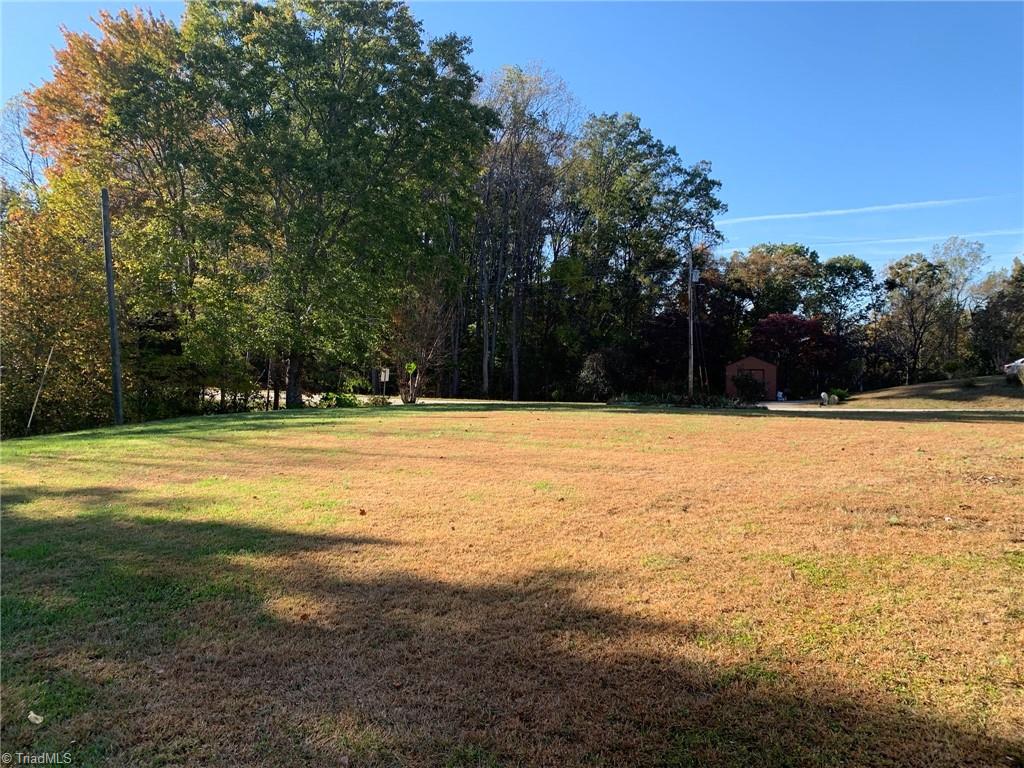 1817 Gold Hill Road Madison, NC 27025 - Photo 5 of 31