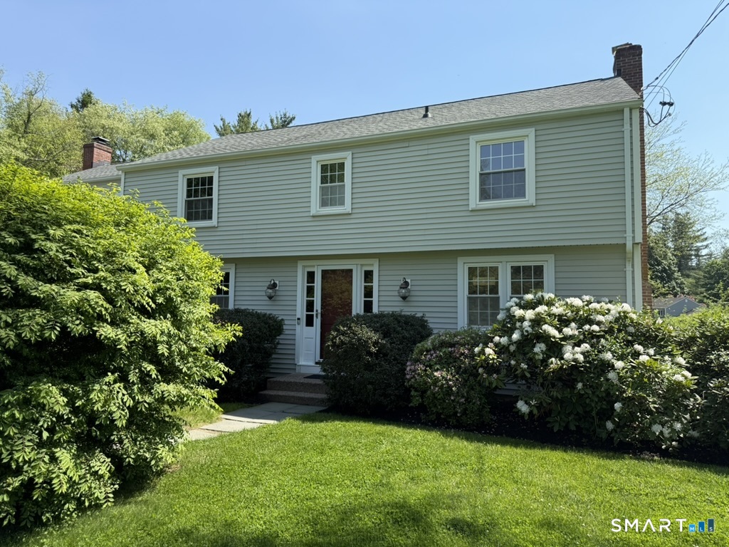 181 Farms Village Road Simsbury, CT 06092 - Photo 3 of 8