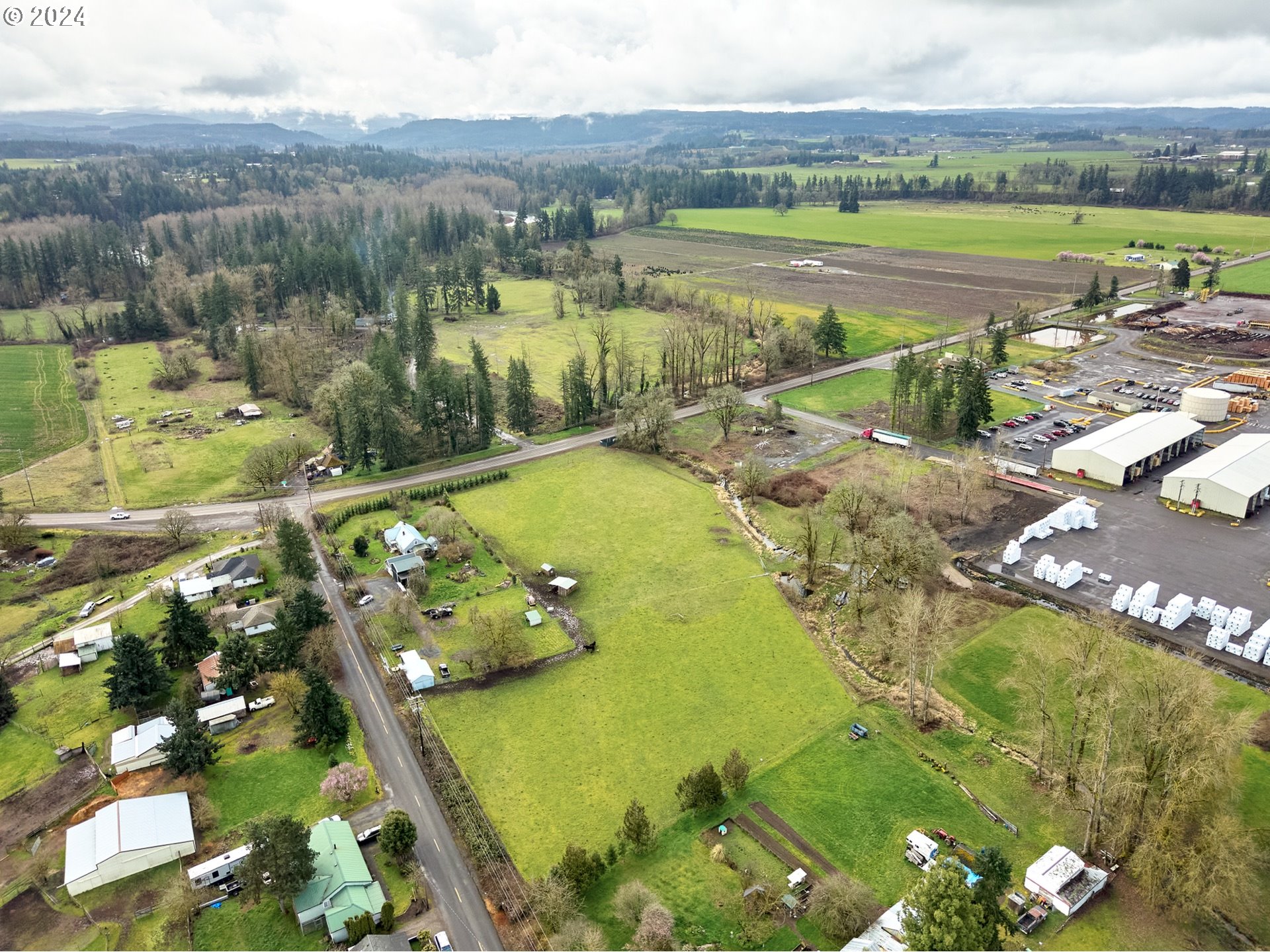 15740 South Macksburg Road Molalla, OR 97038 - Photo 13 of 30 Gallery Image 13