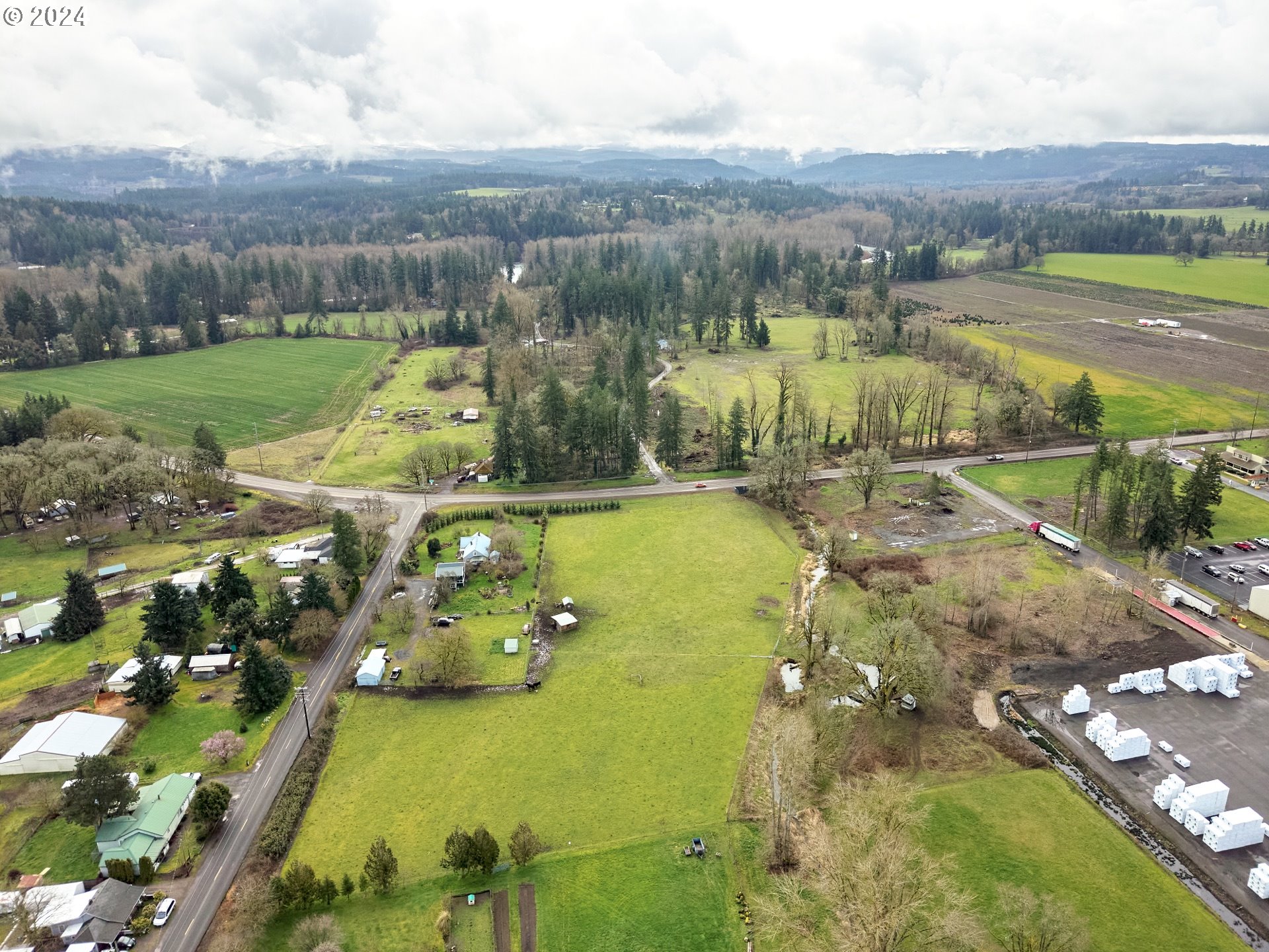 15740 South Macksburg Road Molalla, OR 97038 - Photo 14 of 30 Gallery Image 14
