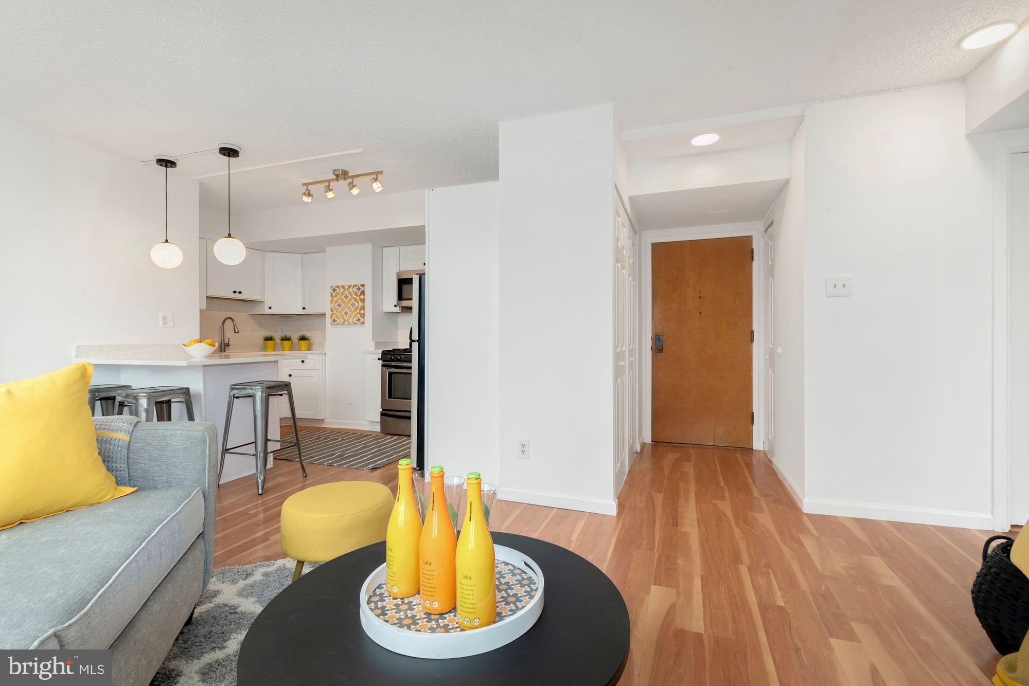 1245 13th Street Northwest, Unit PH1014 Washington, DC 20005 - Photo 4 of 36