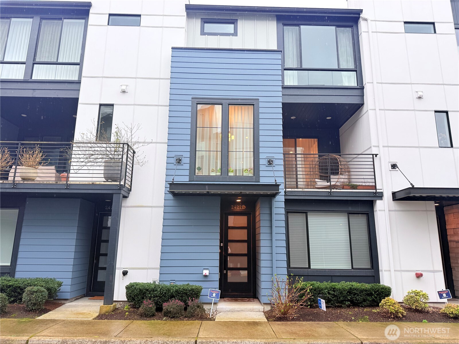 2422 217th Street Southeast, Unit D Bothell, WA 98021 - Photo 2 of 13