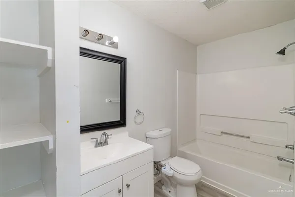 $239,900 | 3425 Ozark Avenue, McAllen, TX 78504