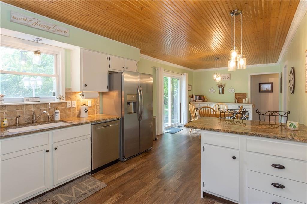 8537 Crown Point Road Indianapolis, IN 46278 - Photo 5 of 26 Gallery Image 5