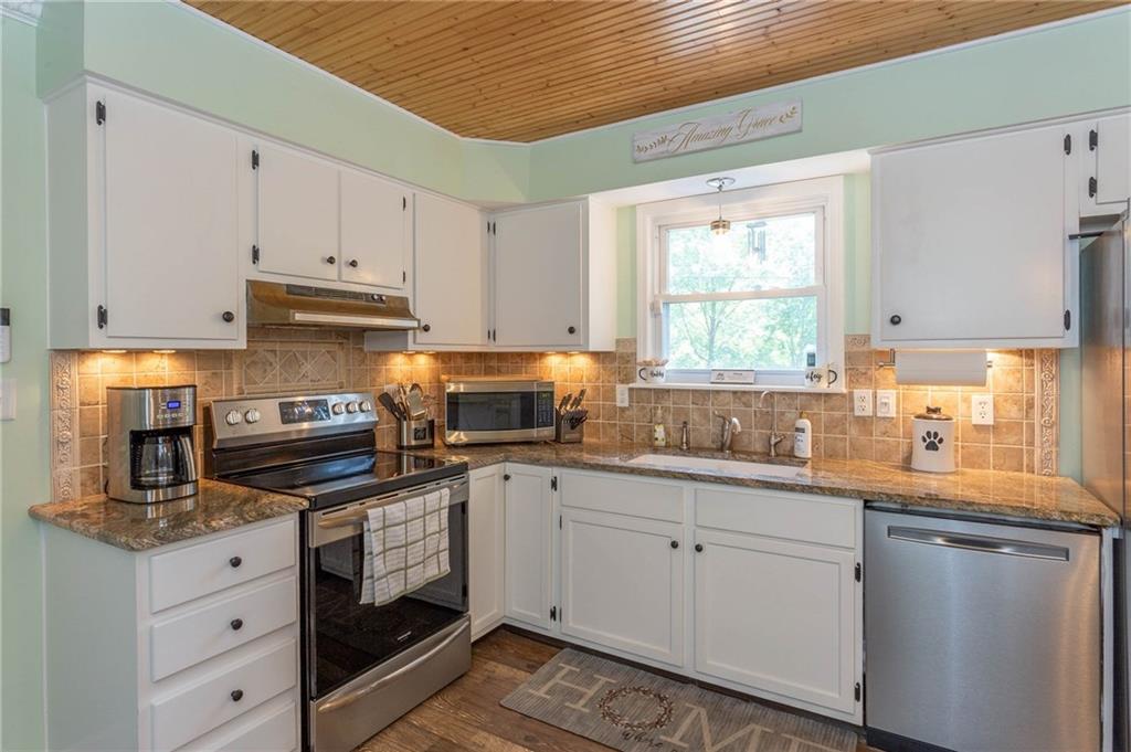 8537 Crown Point Road Indianapolis, IN 46278 - Photo 6 of 26 Gallery Image 6