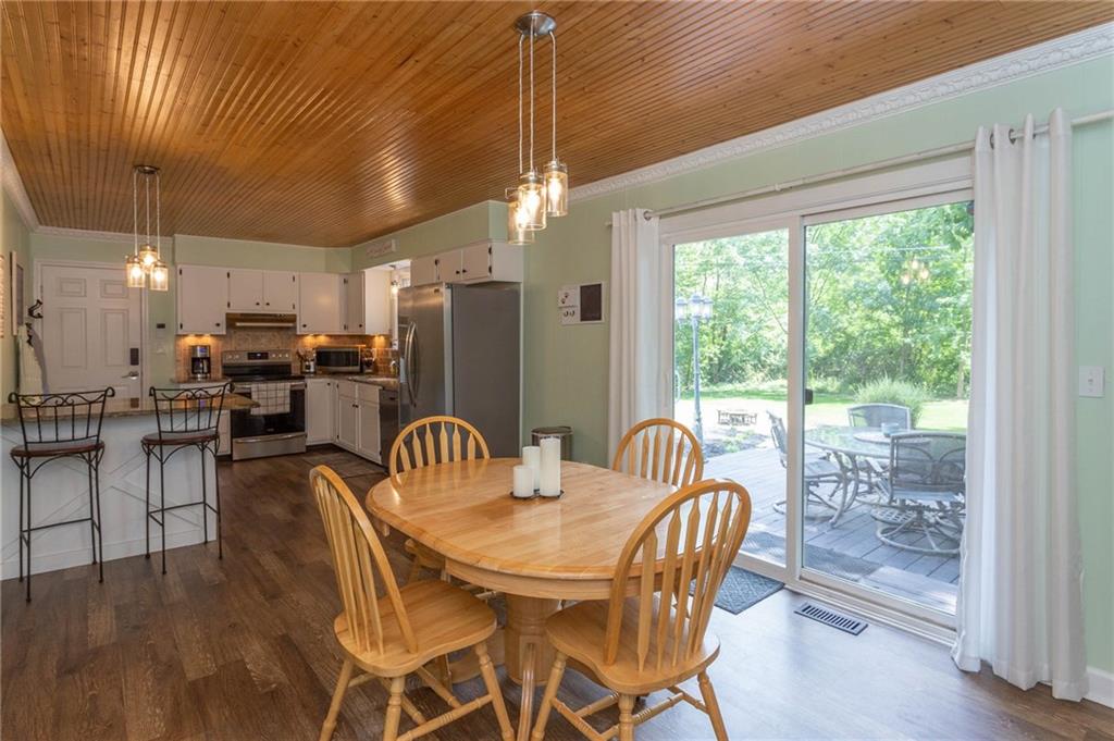 8537 Crown Point Road Indianapolis, IN 46278 - Photo 8 of 26 Gallery Image 8