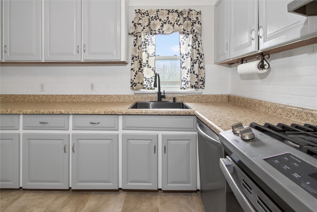 209 Cooper Street Arcadia, NY 14513 - Photo 28 of 50