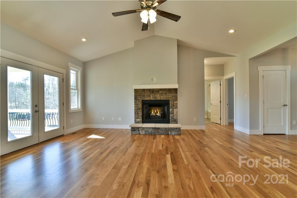 321 Walnut Ridge Lane Weaverville, NC 28787 - Photo 12 of 20 Gallery Image 12