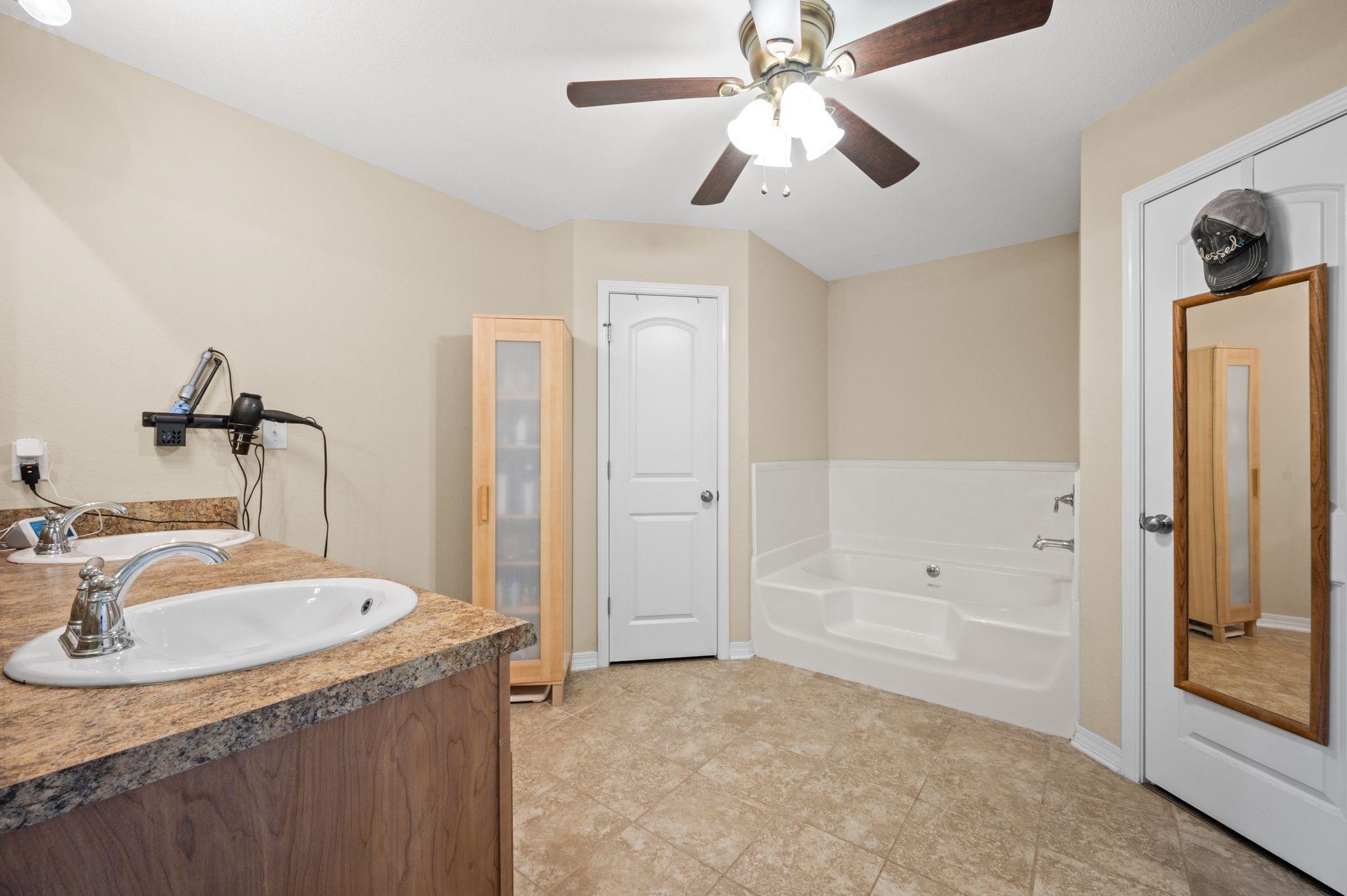 15066 Black Griffin Road Loxley, AL 36551 - Photo 20 of 38 Bathroom