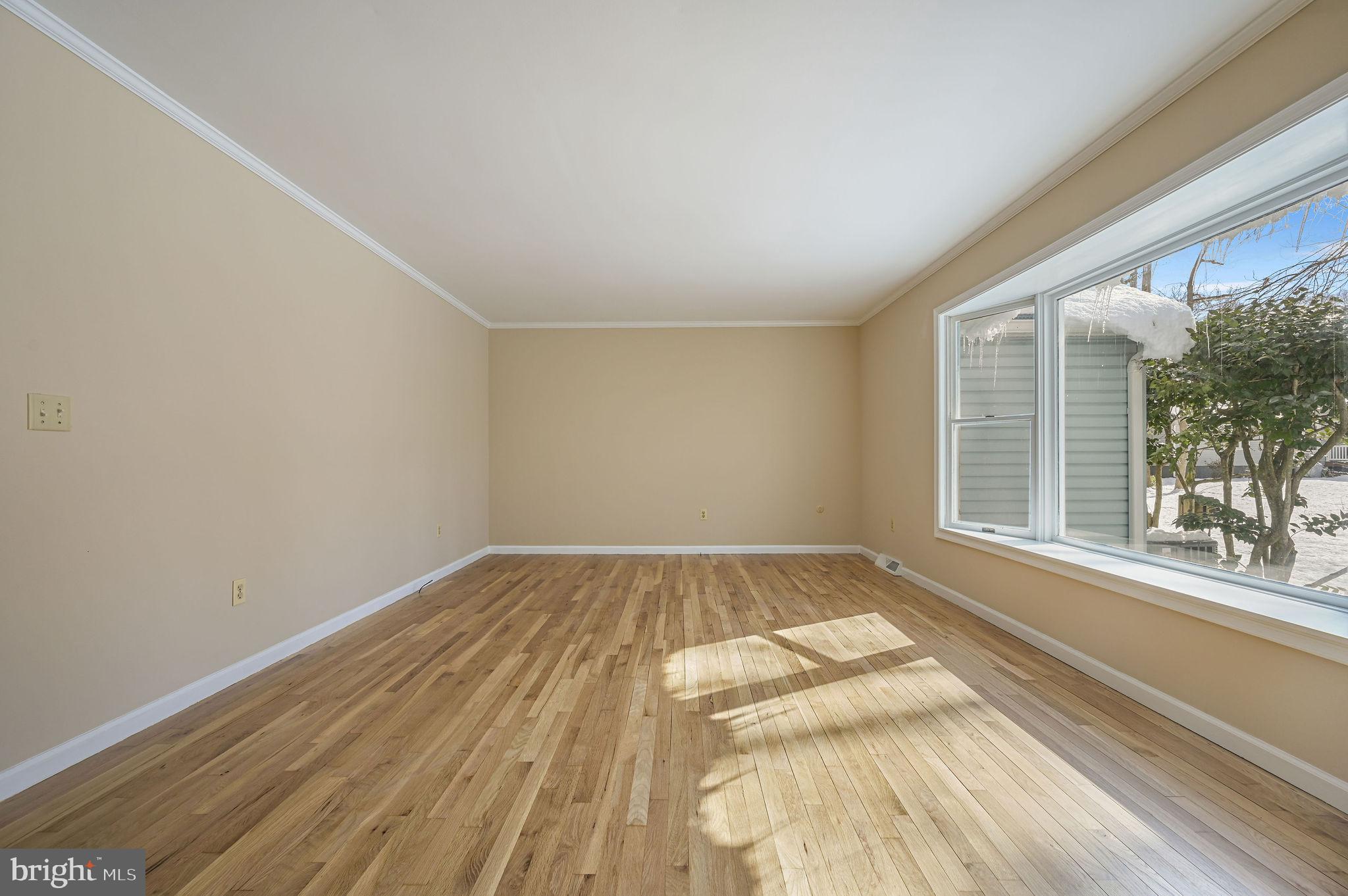 235 Carnoustie Road Dover, DE 19904 - Photo 19 of 43 Living Room