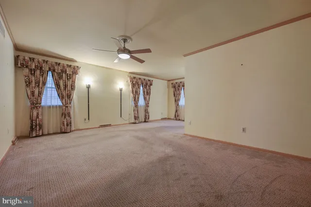 a view of a storage & utility room