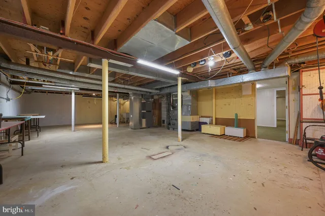 a picture of floor with a living room