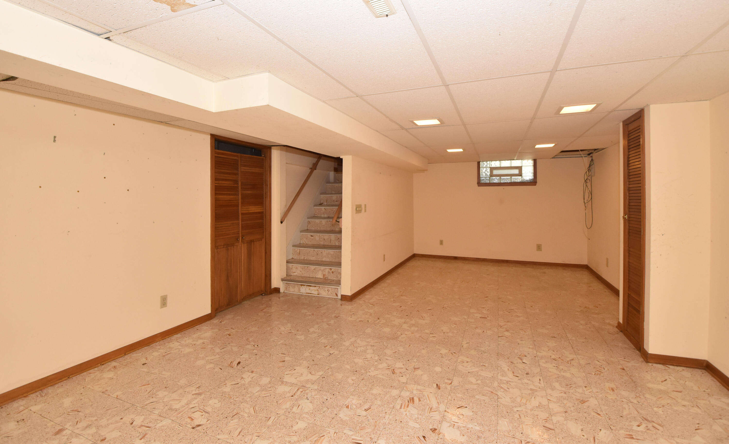 2205 Dwight Street Racine, WI 53403 - Photo 35 of 46 Lower Level