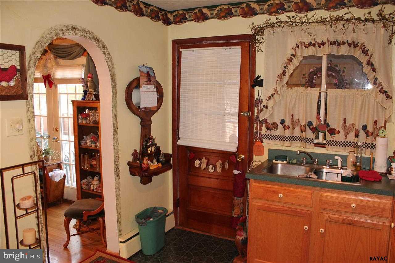 8229 Orchard Road Thomasville, PA 17364 - Photo 9 of 29 Gallery Image 9