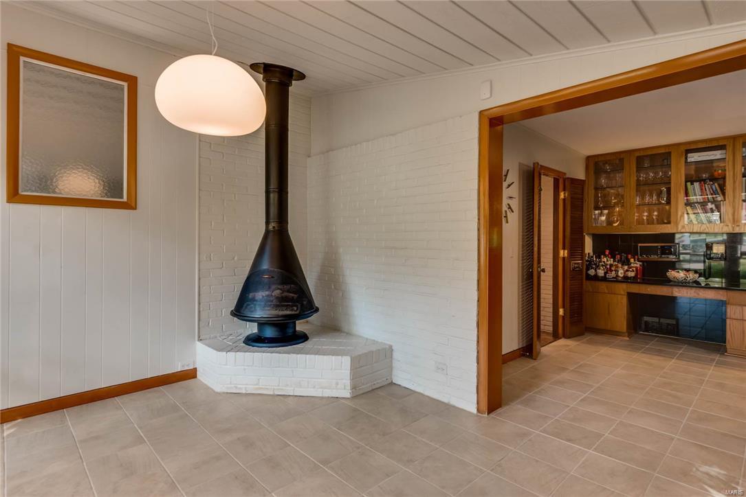 9897 Copper Hill Road Ladue, MO 63124 - Photo 14 of 28 Gallery Image 14