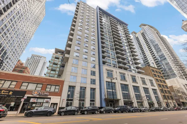 $399,900 | 1305 South Michigan Avenue, Unit 712, Chicago, IL 60605