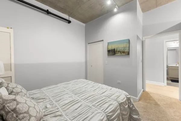 $399,900 | 1305 South Michigan Avenue, Unit 712, Chicago, IL 60605