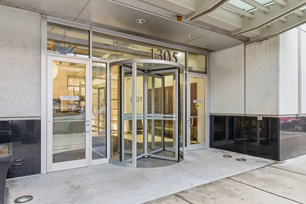 $399,900 | 1305 South Michigan Avenue, Unit 712, Chicago, IL 60605