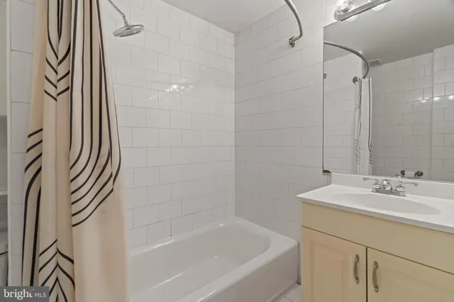 $275,000 | 1828-00 Green Street, Unit 1R, Philadelphia, PA 19130