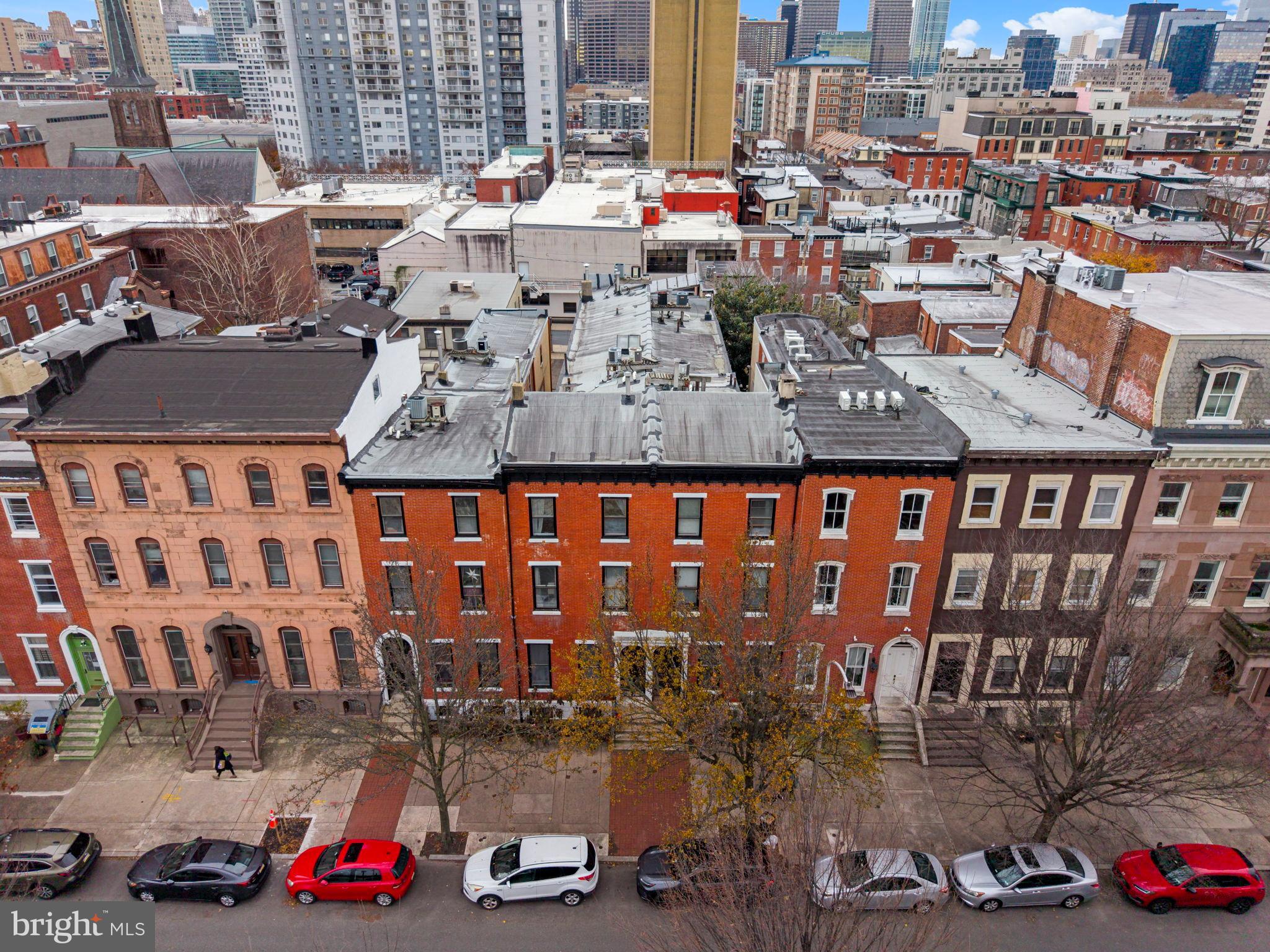 1828-00 Green Street, Unit 1R Philadelphia, PA 19130 - Photo 31 of 37 a picture of city view