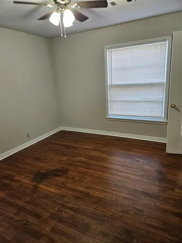 $1,200 | 2221 North Shannon Street, Sherman, TX 75092