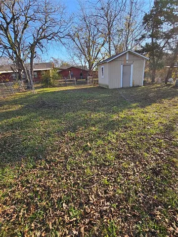 $1,200 | 2221 North Shannon Street, Sherman, TX 75092