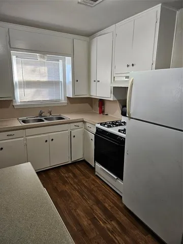 $1,200 | 2221 North Shannon Street, Sherman, TX 75092