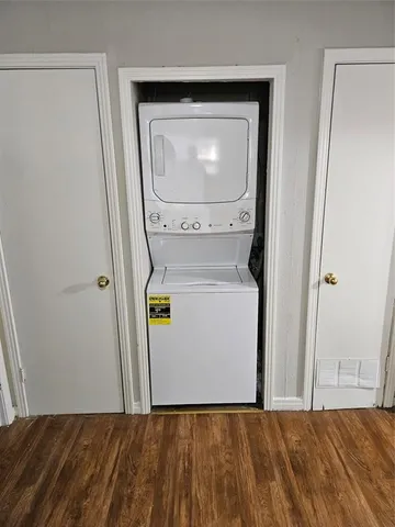 $1,200 | 2221 North Shannon Street, Sherman, TX 75092